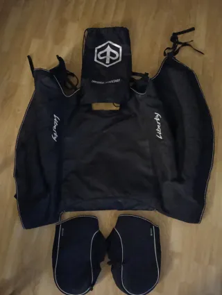 Manta y manoplas Piaggio Liberty 125 ,sin usar