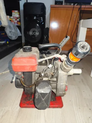 Bomba de agua motorizada