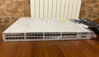 Cisco C9300-48H-A Nuevo 2024 2x25G