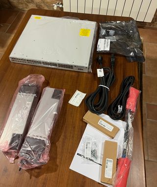 Cisco C9300-48H-A Nuevo 2024 2x25G