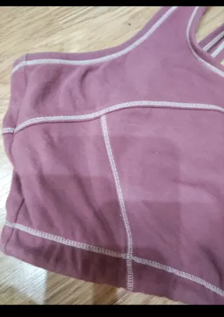 Top deportivo Nike rosa