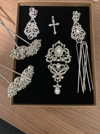 Aderezo completo niña plata