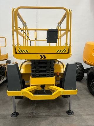 PLATAFORMA ELEVADORA HAULOTTE COMPACT 12DX