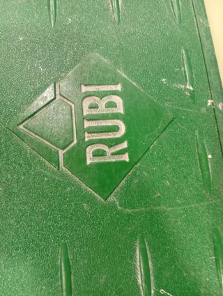 Cortadora de azulejos Rubi
