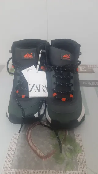 Botas de montaña Zara niño/niña