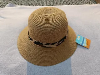 Sombrero de paja con cinta