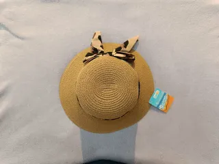 Sombrero de paja con cinta