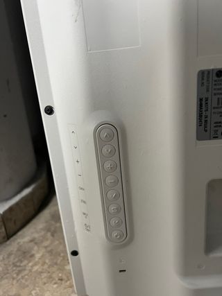 Televisor LG Blanco precio negociable