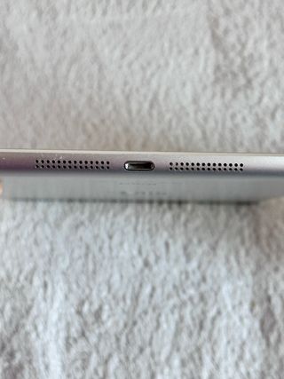 iPad mini 3 64GB Wi-Fi + 3 cover