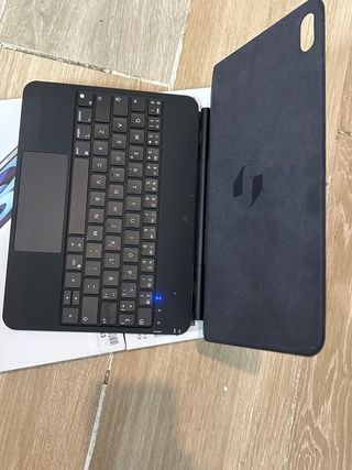 NUFLAZ Teclado Magic ipad 11Generación A16 2025