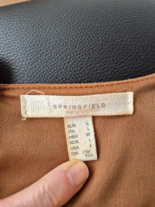 Vestido antelina con bajo troquelado