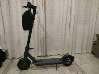 Patinete Eléctrico Mi Electric Scooter 3