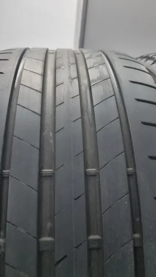 Neumáticos Bridgestone 255 40 R18 99Y