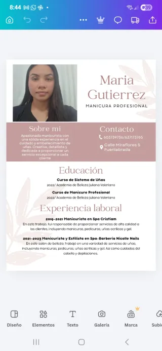 Servicio de manicure y pedicure semipermanente