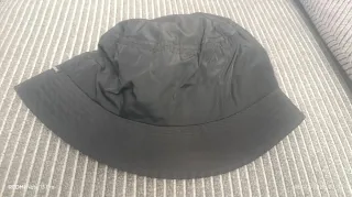 Gorro de caballero negro