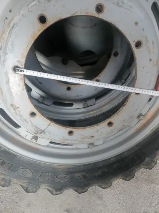 Ruedas Case Maxxum 130 CVX