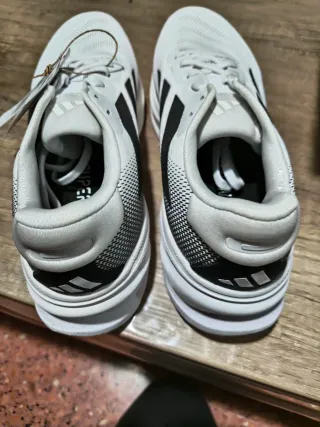 Adidas Supernova Rise 2 Talla 42.5 Nuevas