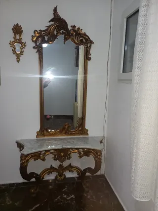 Consola antigua madera y pan de oro con mármol