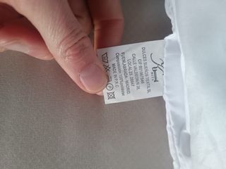 Edredón blanco cama 90