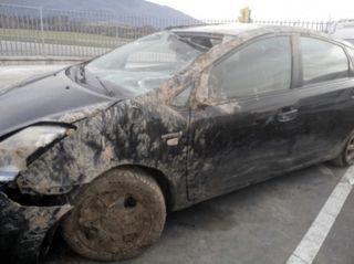 22427076 faro derecho toyota prius fastback (_w2_)