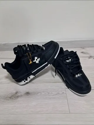 Scarpe Louis Vuitton nere e bianche