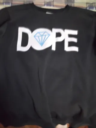 Sudadera Negra con Diamante DOPE