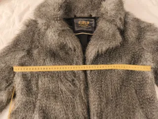 Chaquetón pelo gris