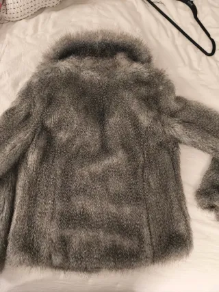 Chaquetón pelo gris