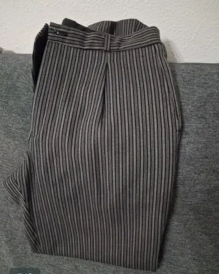 Pantalón de fallero rayas grises y negras