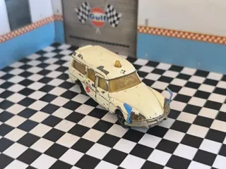 Ambulancia DS 21 Majorette