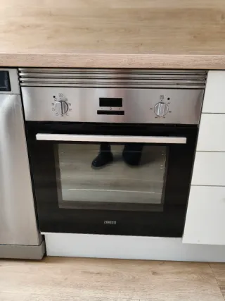 Horno Zanussi como nuevo