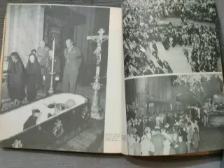 Libro de la vida de franco con fotos.