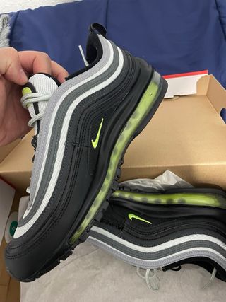 Nike Air Max 97 Negro y Verde Neón