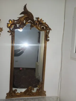 Consola y espejo antiguo dorado