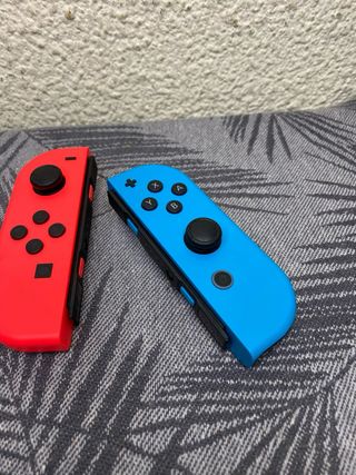 Joy-Cons