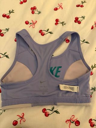 Nike sujetador deportivo morado y rosa