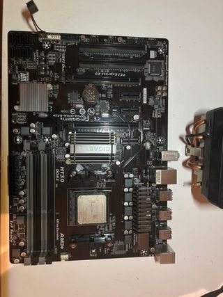 Placa Base Gigabyte + Procesador+ Disipador