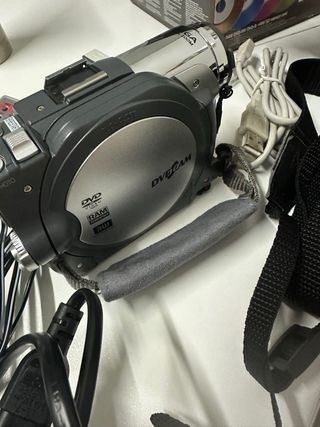 Videocámara Hitachi DVD CAM DZ-GX3100E