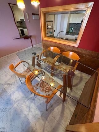 Mesa cristal comedor + 4 sillas madera/metal