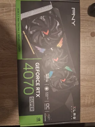 RTX 4070 Super XLR8 12GB, en perfecto estado