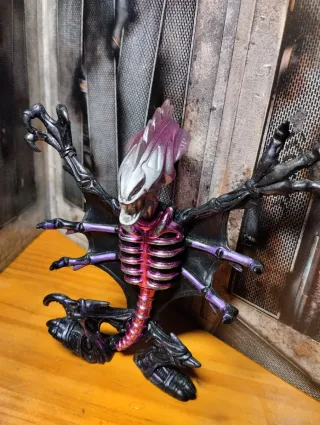 Alien Chap Mei Figura