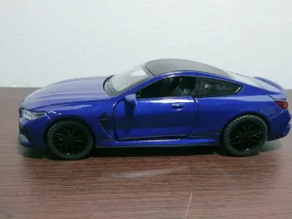 Miniaturas coches a escala 1/32