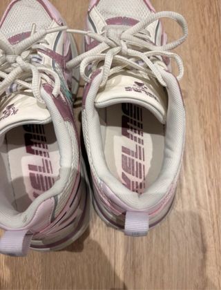 Zapatillas Deportivas Kelme Rosa y Blancas