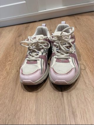 Zapatillas Deportivas Kelme Rosa y Blancas