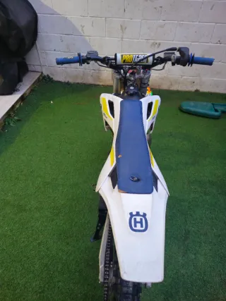 Motocross Husqvarna TC 65  ktm gas gas