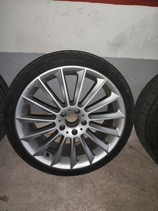Llantas 19 con neumatico 235/35/19R