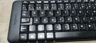 Teclado Logitech Negro con Ratón