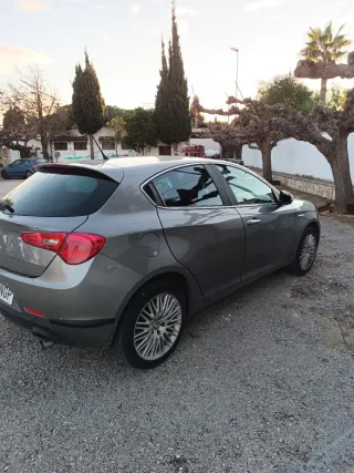 Alfa Romeo Giulietta 2012
