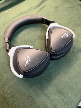 ROG Delta S Wireless Auriculares