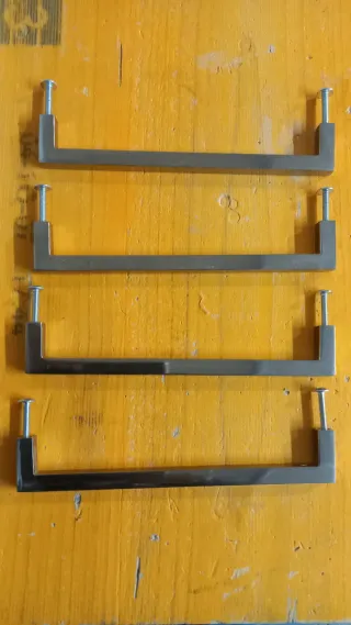 Tiradores de metal para muebles